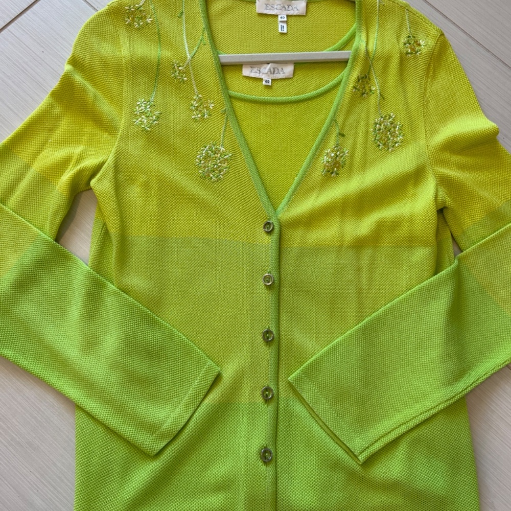 ESCADA immaculate perfect condition cardigan and tank top in ombré spring green!